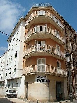 סאן פליו דה גיסולס Hotel Apartaments Gesoria Porta Ferrada מראה חיצוני תמונה