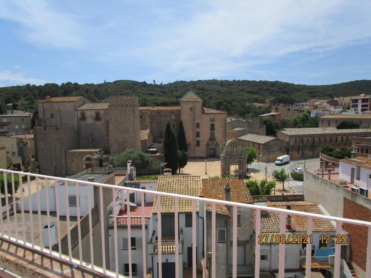 סאן פליו דה גיסולס Hotel Apartaments Gesoria Porta Ferrada מראה חיצוני תמונה