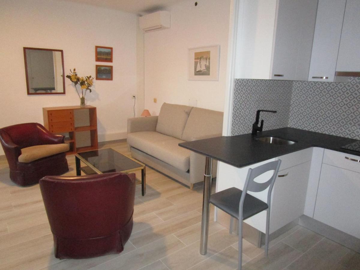 סאן פליו דה גיסולס Hotel Apartaments Gesoria Porta Ferrada מראה חיצוני תמונה