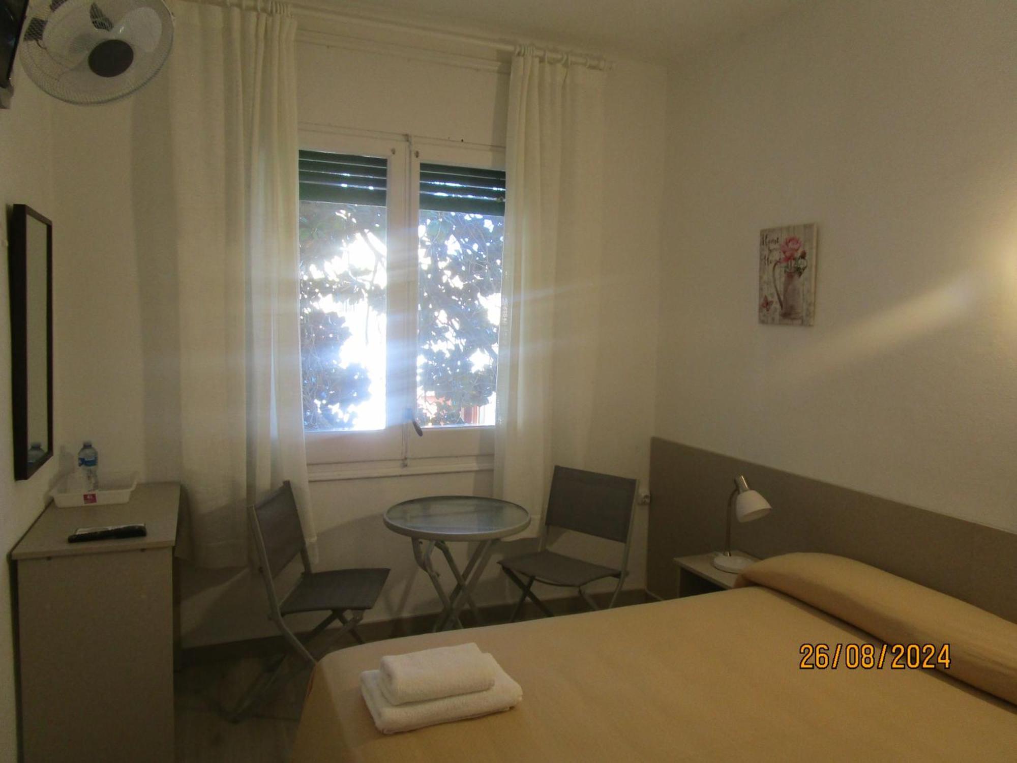 סאן פליו דה גיסולס Hotel Apartaments Gesoria Porta Ferrada מראה חיצוני תמונה