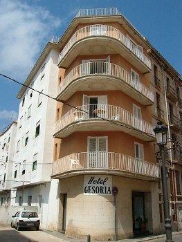 סאן פליו דה גיסולס Hotel Apartaments Gesoria Porta Ferrada מראה חיצוני תמונה