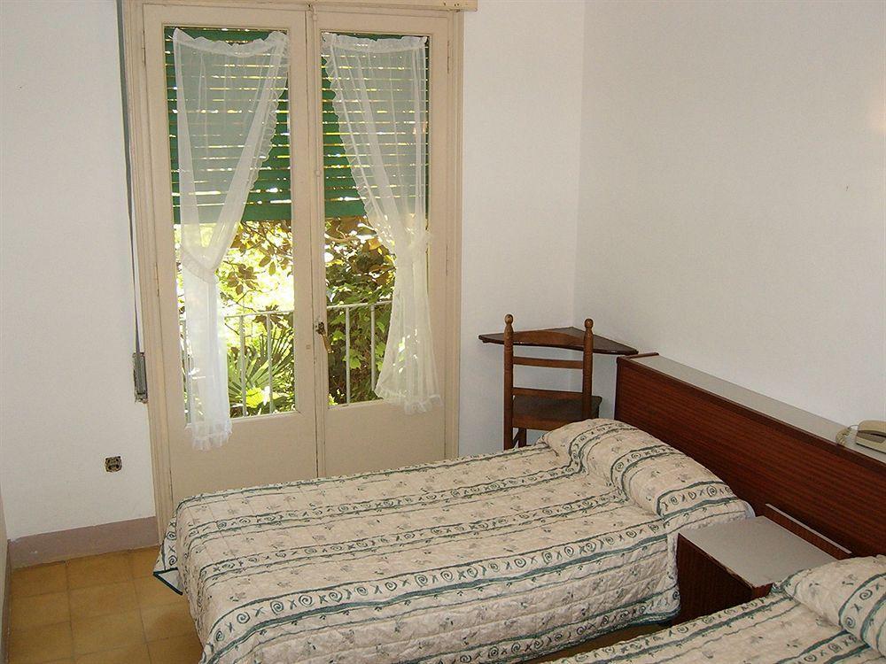 סאן פליו דה גיסולס Hotel Apartaments Gesoria Porta Ferrada מראה חיצוני תמונה