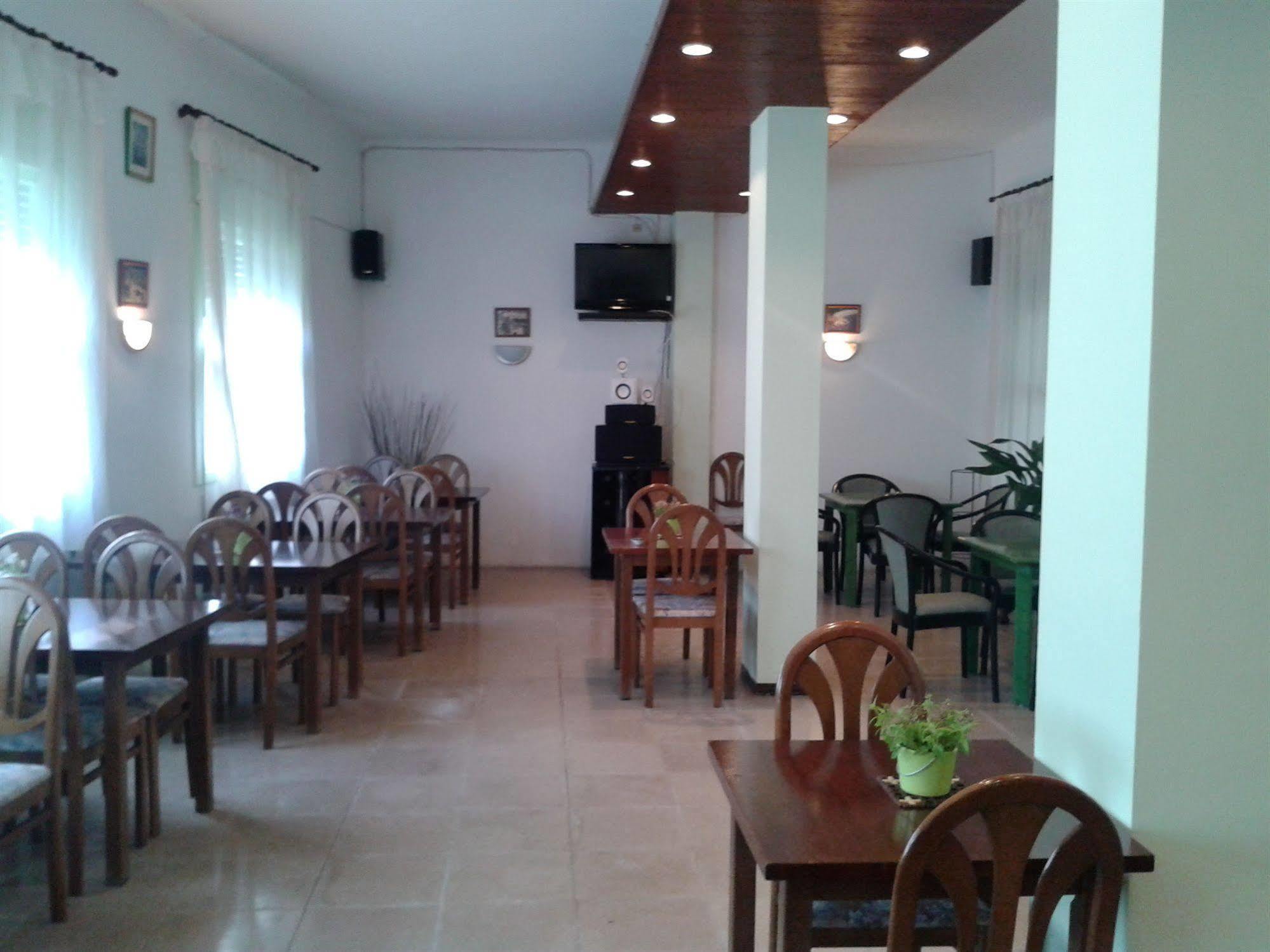 סאן פליו דה גיסולס Hotel Apartaments Gesoria Porta Ferrada מראה חיצוני תמונה