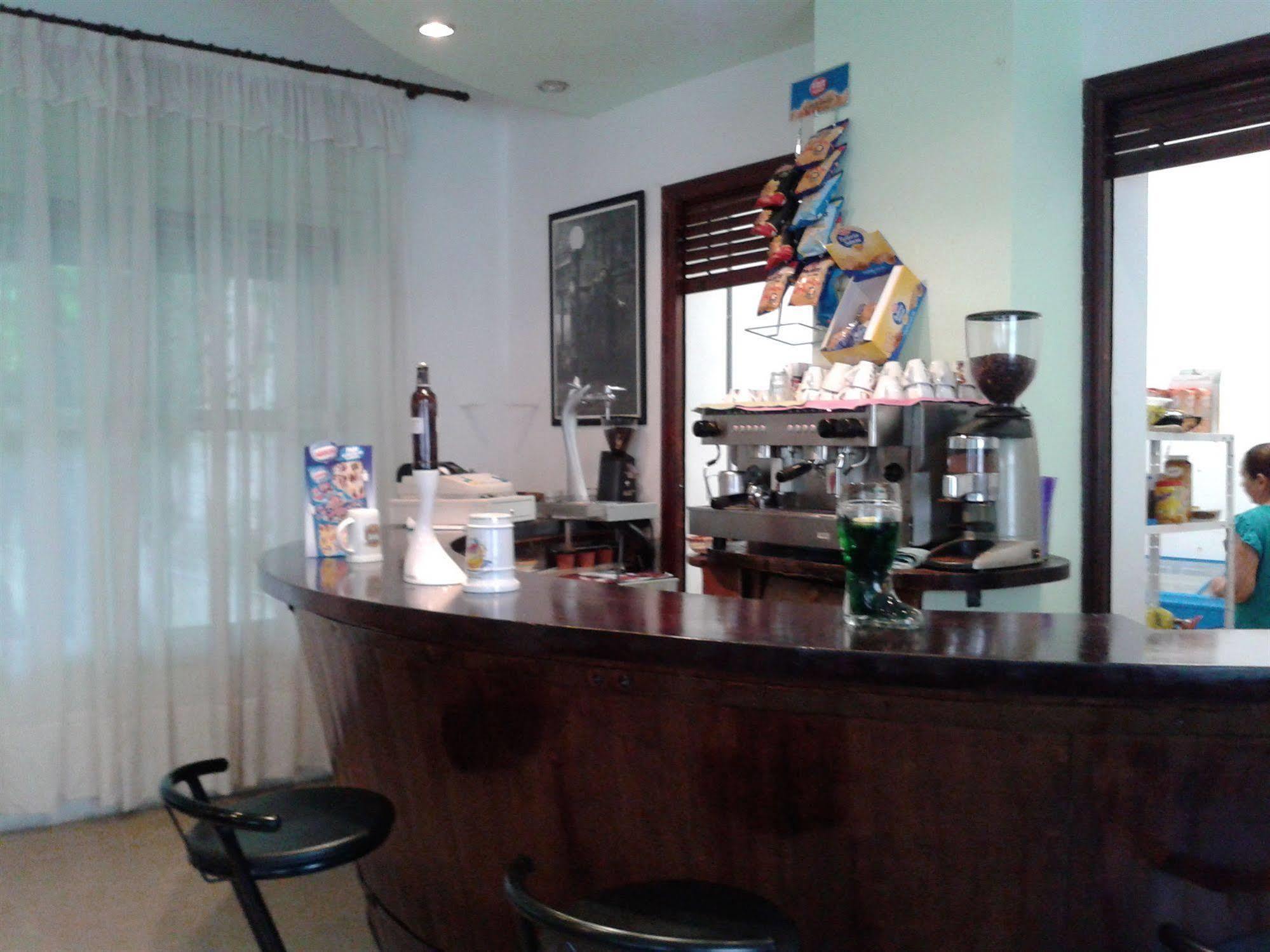 סאן פליו דה גיסולס Hotel Apartaments Gesoria Porta Ferrada מראה חיצוני תמונה